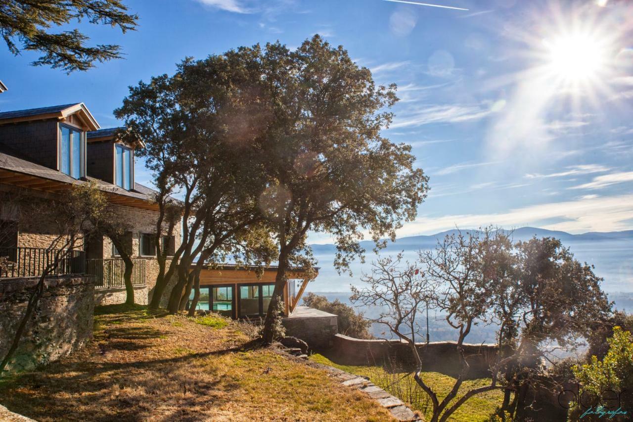The Rock Suites & Spa Congosto Exterior photo
